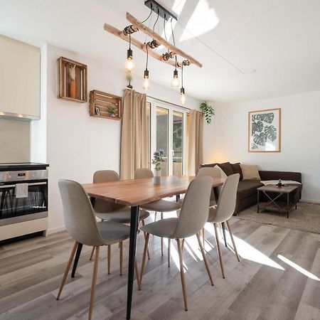 Moderne Wohnung Mit Parkplatz Ostermundigen Exterior foto