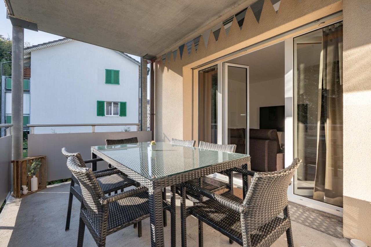 Moderne Wohnung Mit Parkplatz Ostermundigen Exterior foto