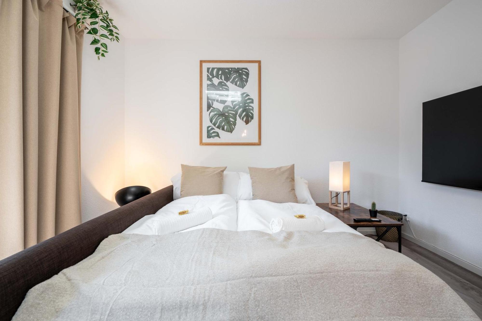 Moderne Wohnung Mit Parkplatz Ostermundigen Exterior foto